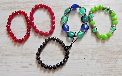 Dehnbare Armbänder-verschiedene Farben - Bild 1 von 2