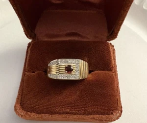 14k Yellow Gold Finish 1Ct Round Cut Garnet Solitaire Men's Wedding Band Ring - Picture 1 of 1