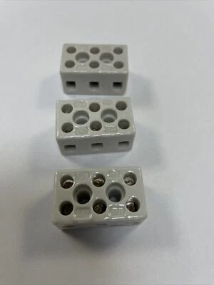 3x Porcelain Connectors 5Amp 3Way 2 Fixing holes Ceramic Blocks - Image 1 of 4