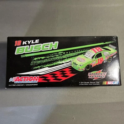 ARC #18 Retro ‘09 Interstate Batteries Kyle Busch Diecast Car Autograph 1/556 - Image 1 of 4