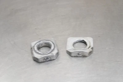 06-07 SUZUKI GSXR600 GSXR 600 SWINGARM CHAIN TENSIONER ADJUSTMENT BRACKETS  - Image 1 of 4