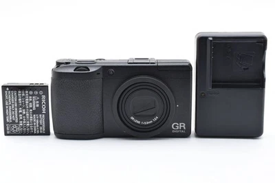 RICOH GR DIGITAL II Compact Digital Camera Ricoh Digital Camera Working - Image 1 of 4