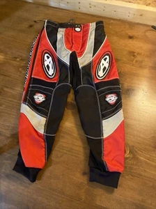 YOUTH Motocross Pants ANSWER SYNCRON Size Youth 22 Black & Red - Picture 1 of 7