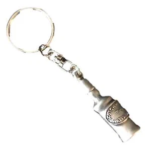 Whisky Bottle Handcrafted From English Pewter Key Ring HIND - KR0934 - Picture 1 of 3