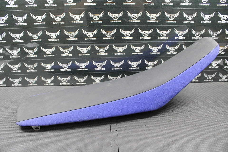 Yamaha YZ250F 2003 YZ450F ASIENTO FABRICANTE DE EQUIPOS ORIGINALES BANDEJA DE ESPUMA 5TA-24710-00-00 ¡Bueno! Foto 1 de 4