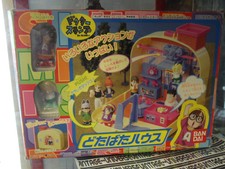 Vintage dr slump arale 1998: set mini figures + house diorama in valisette
