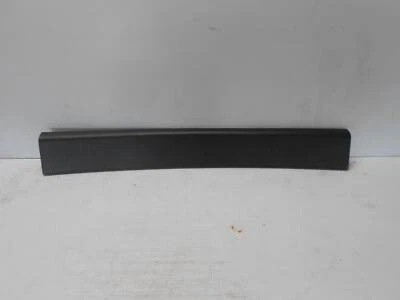 2004-2009 Toyota Prius Rear Lift Gate Hatch Cover Upper Trim OEM - Imagem 1 de 3