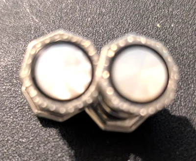 gemelos art deco vintage color blanco y plata Foto 1 de 4