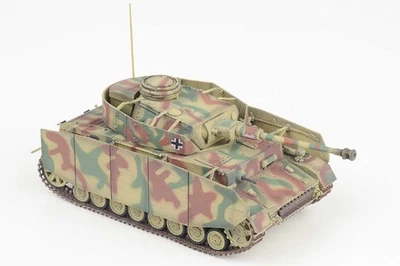 Dragon Models 1/72 Sd.Kfz.161 Panzer IV J w/Schurzen German Army 15.PzGrenDiv - Image 1 of 2