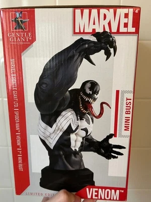 Gentle Giant Venom Ltd. Edition 7" Bust Marvel (Damage to finger/Includes Box) - Image 1 of 4
