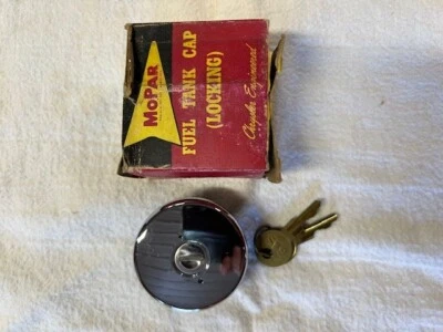 Nuevo de Lote Antiguo Mopar 1964-1966 Plymouth Dodge Chrysler Imperial Bloqueo Tapa Gas pn 2409393 Foto 1 de 2
