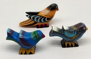 Vintage Set of 3 Whimsical Wood Colorful Hand Painted Folk Art Bird Figurines - Picture 1 of 12