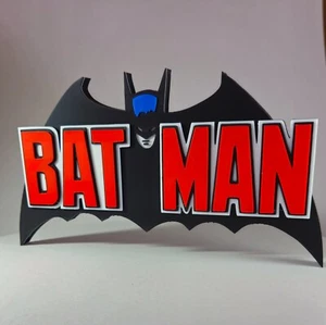 Insegna logo Batman stampata in 3D in rosso, bianco e nero Shelf Art, fumetto da collezione. - Foto 1 di 5
