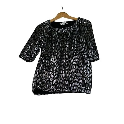 Trina Turk Silk Blend Animal Print Blouse sz Small Silver/Black - Image 1 of 4