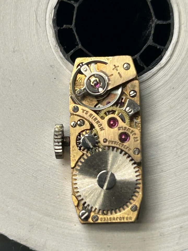 Reloj de mujer vintage SA A36 Monnin sa .900 platino, .10 iridio con diamantes Foto 1 de 4