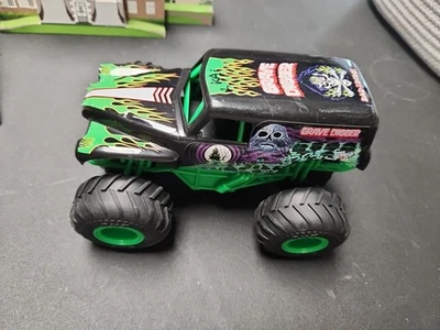 New Bright Grave Digger RC Monster Truck - Parts Only - READ - Image 1 of 3
