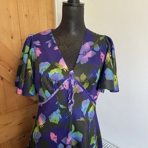 Vintage Long 70s Dress Empire Line Floral Flutter Sleeve Sz 10-12 Wedding Event - Picture 1 of 16
