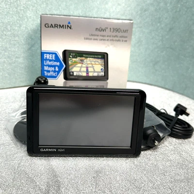 Garmin Nuvi 1390 GPS Navigator Mountable Automotive 4.3" Touchscreen Display - Image 1 of 4