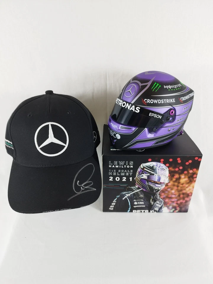 Lot spéciale formule 1 Lewis Hamilton avec casque 1/2 2021 et casquette signée - Photo 1/4