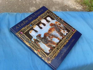 A LAUBE DE LA FRANCE  LA GAULE DE CONSTANTIN A CHILDERIC Musee Luxembourg 1981 - Picture 1 of 1