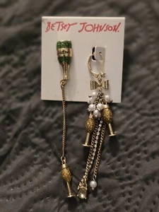 BETSEY JOHNSON Bubbly Glass & Champagne Bottle Mismatched Drop Earrings NWT - Picture 1 of 6