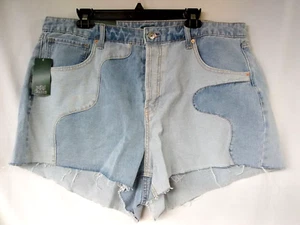 Women Plus size 17 Denim Shorts Cut off jean shorts Super High Rise NWT New - Picture 1 of 10
