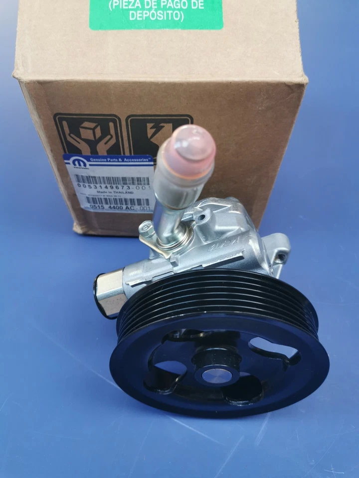 New Genuine Mopar Jeep Wrangler JK 2012-2018 3.6L Power Steering Pump 05154400AC - Image 1 of 4