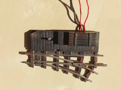 Egger Bahn elektrische Weiche recht mit optischen Mängeln, späte Ausführung, H0e - Bild 1 von 3