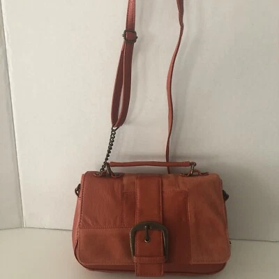 Camiseta e JEANS Bolsa de Ombro Transversal de Couro Sintético Cor Laranja - Imagem 1 de 4