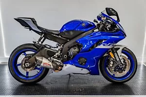 2020 Yamaha YZF-R - Picture 1 of 18