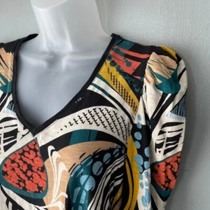 T-shirt Chicos taglia grande cotone modal maglia scura tribale artsy manica a sbuffo 3/4 - Foto 1 di 9