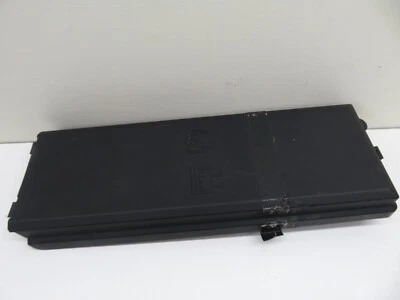 LAND ROVER DISCOVERY 3 ENGINE BAY FUSE BOX COVER 2005-2009 1212-15 - Image 1 of 4
