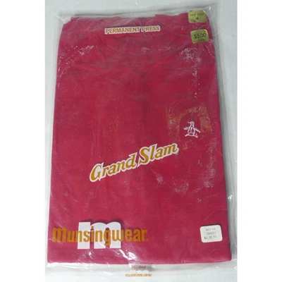 Camiseta NOS Munsingwear Penguin anos 60 vermelha gola alta tamanho M Grand Slam 50/50 vintage - Imagem 1 de 4