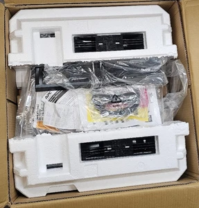 UPS inteligente APC SMX1500RM2UNC 2U 1500VA 1200W 120V, tarjeta de red - nueva con problema - Imagen 1 de 14