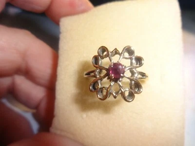 ANILLO AVON RUBÍ ORO Y PLATA ESTERLINA PREMIO AVON REP ANILLO VERMEIL TALLA 8 RARO Foto 1 de 4