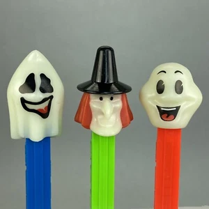 Brilla en Caras Oscuras Bruja Inadaptada, Fantasma Travieso Neil, Feliz Henry Halloween PEZ - Imagen 1 de 12