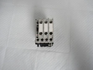 CONTATTORE GENERAL ELECTRIC CL020D400T - Foto 1 di 6