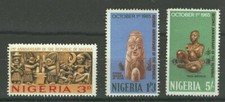 {ZZC-399b} – NIGERIA - 1965 : Anniv. repubblica  3 val.  ** MNH