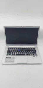 TouchMate Slimbook Pro 64GB eMMC -Power ON - LCD Cracked -AS IS- For Repair ONLY - Picture 1 of 8