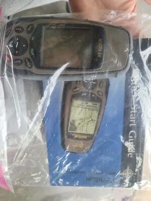 Magellan Meridian  - Image 1 of 2