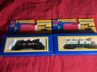 LIFE-LIKE N-SCALE PROTEX & UNION CARBIDE TANK CARS #7372 #7765 L@@K!!! - Image 1 of 4