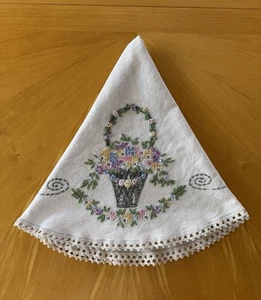 Vintage Linen Embroidered And Knotted Round Tablecloth With Crochet Edge Floral - Picture 1 of 14