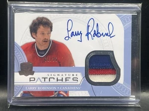 2011-12 UPPER DECK THE CUP LARRY ROBINSON SIGNATURE PATCHES AUTO /35 #SP-LR - Picture 1 of 2