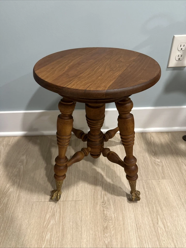 Taburete de piano de madera antiguo decorativo soporte para plantas con bolas de vidrio y patas de garra Foto 1 de 4