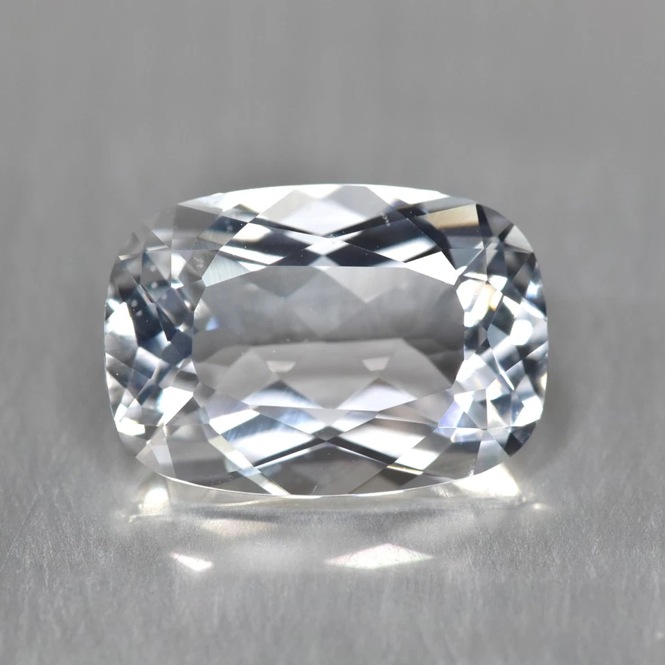 7.58Ct Cushion_Eye-popping Brazilian Untreated Goshenite Beryl Gemstone - Image 1 of 1