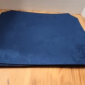 VINTAGE PLACEMATS SET of 4, BEAUTIFUL FLORAL DESIGN, Navy Blue ELEGANT - Picture 1 of 5