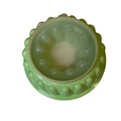 Vintage Tupperware Jello Mold Green Ring Mold with Lid 1970s Retro Kitchenware - Image 1 of 4