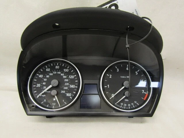 BMW 325i 2006 velocímetro panel de cabeza OEM LKQ Foto 1 de 4