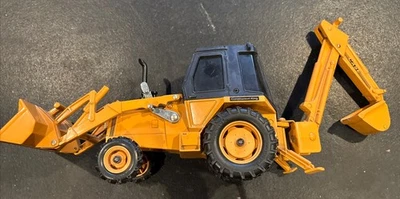 Vintage ERTL 1986 Case Construction King Loader Backhoe 1:16 Scale Diecast - Image 1 of 4