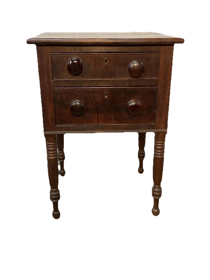 Mesa de trabajo antigua pa nogal 2 cajones mesita de noche país primitivo Foto 1 de 4